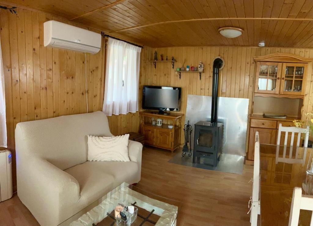 Cabana De Madera Especial Y Acogedora Cardenete 외부 사진