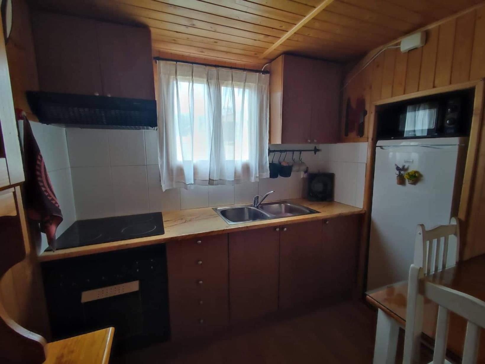 Cabana De Madera Especial Y Acogedora Cardenete 객실 사진